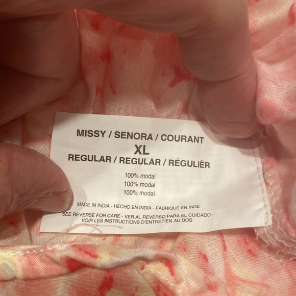 Gloria Vanderbilt Pink Print Blouse - Picture 6 of 7